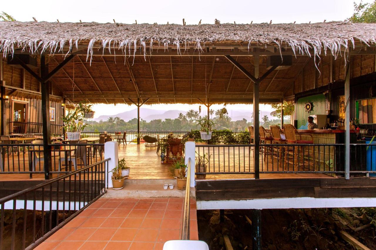 Green Mango Bungalows 캄폿 외부 사진